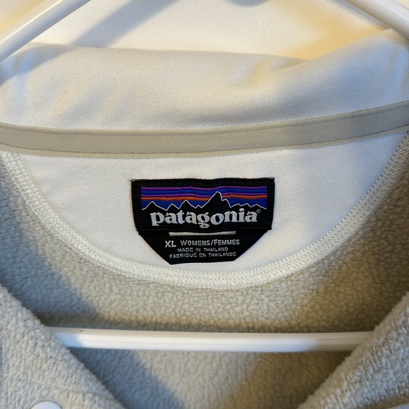 Patagonia Women's Lightweight Better Sweater Marsupial Pullover Bleached Stone - Picture 4 of 5